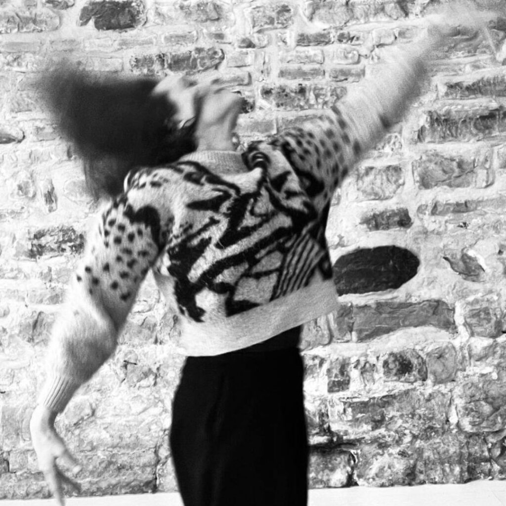 childrens-yoga-teacher-Dulwich